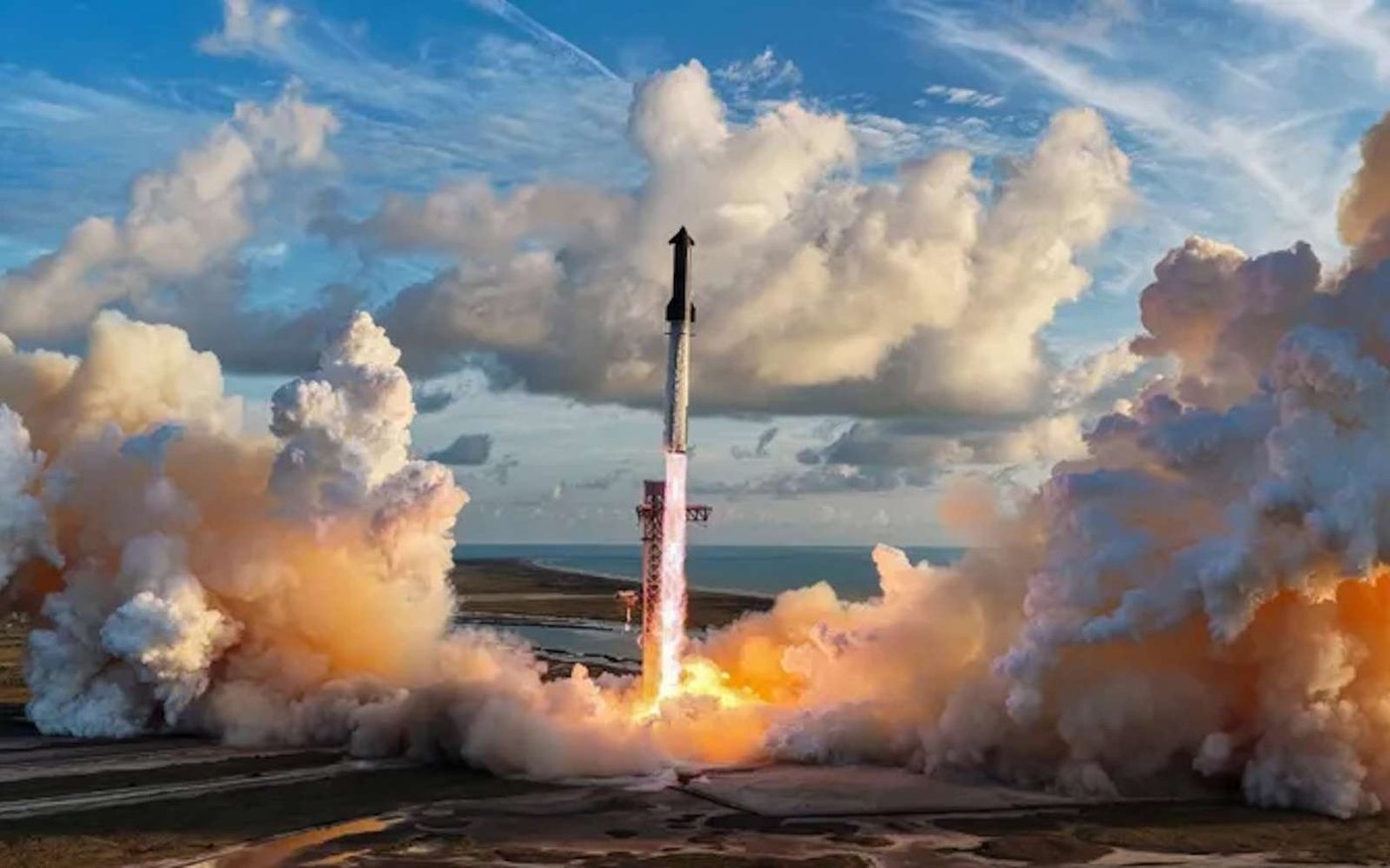 SpaceX's Starship Deploys 26 Upgraded Starlink V3 Satellites in First Orbital Flight