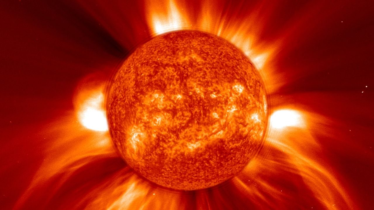 Fleet of 17 spacecraft reveals surprising structure of solar eruptions