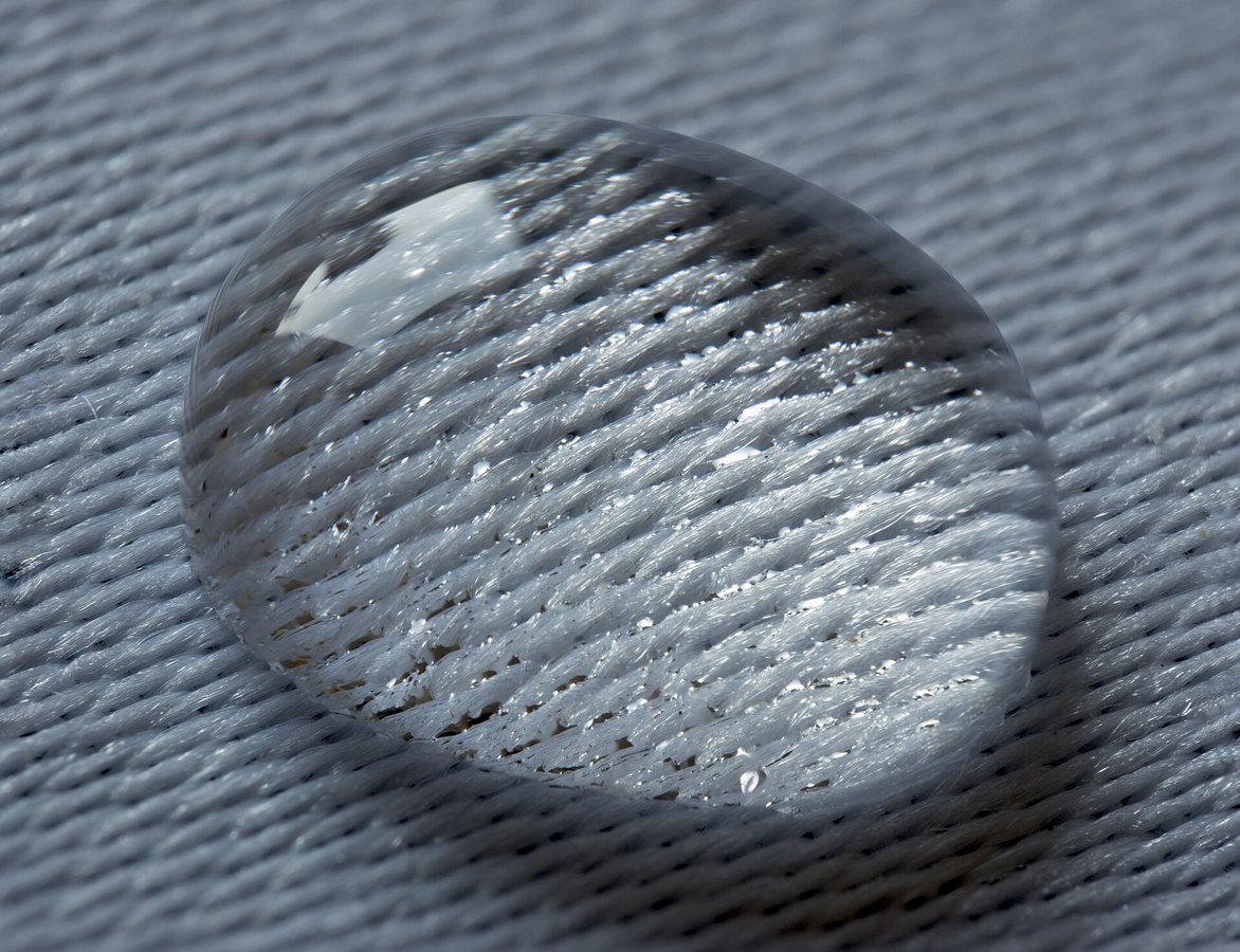 Researchers in South Korea build self-powered film that steers liquid droplets