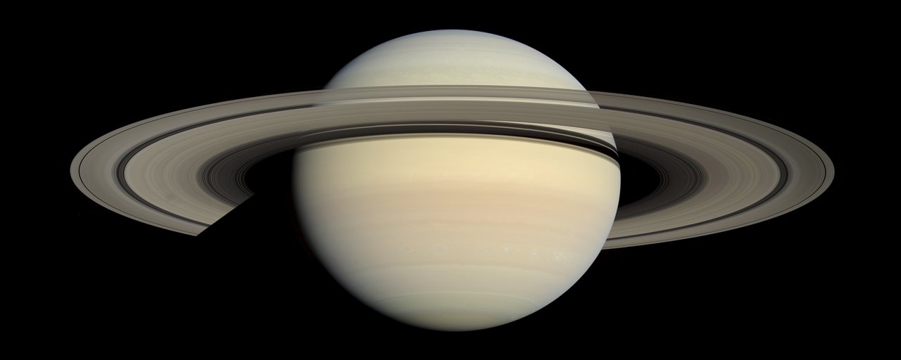 Saturn at Opposition and Orionid Meteors Headline October Sky