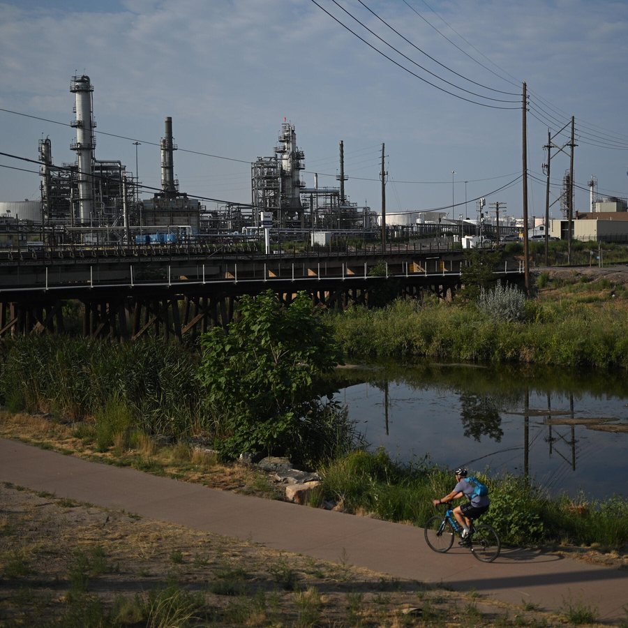 Supreme Court Weighs Oil Companies' Bid to Block Climate Damage Lawsuits