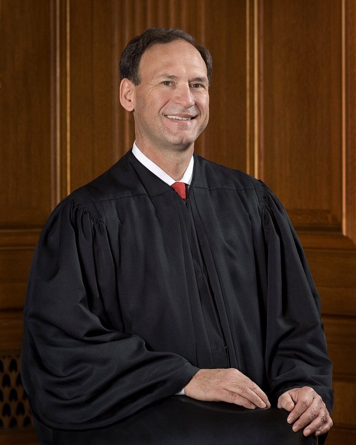 Alito Recuses Himself From Major Climate Deception Case Over Oil Holdings