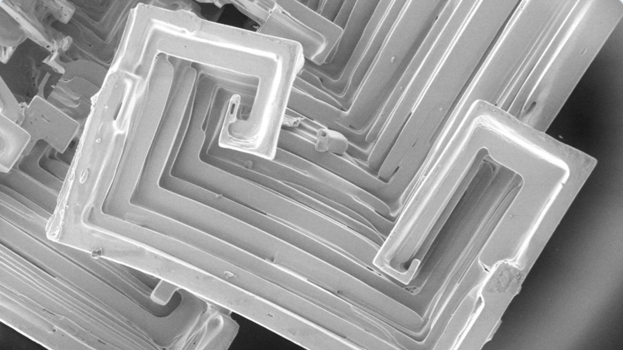 NASA Astronaut Captures Image of Unusual 'Hopper' Crystal Growing on the International Space Station