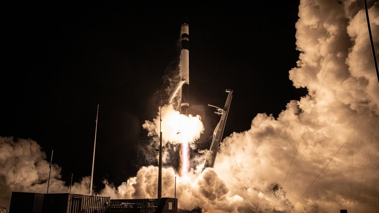 Six international launches scheduled as SpaceX shifts Starlink flights to California
