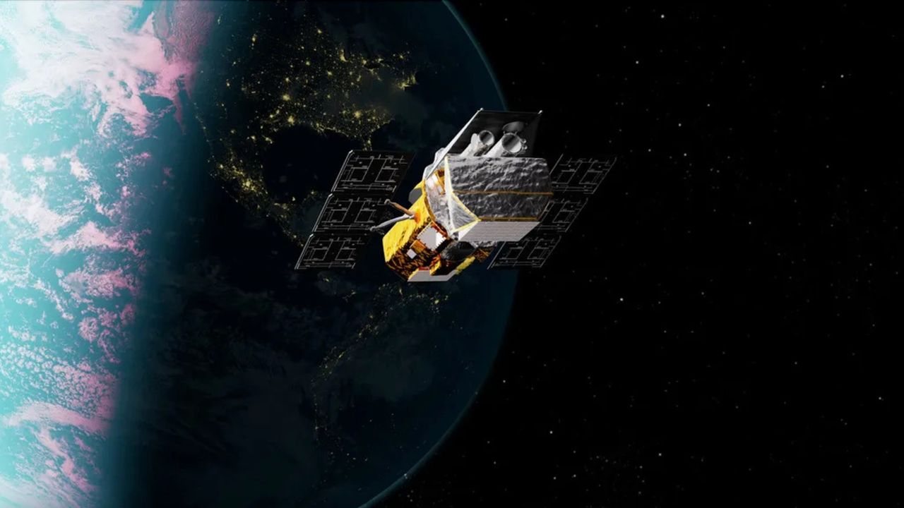NASA's Swift telescope will crash to Earth after private rescue mission fails