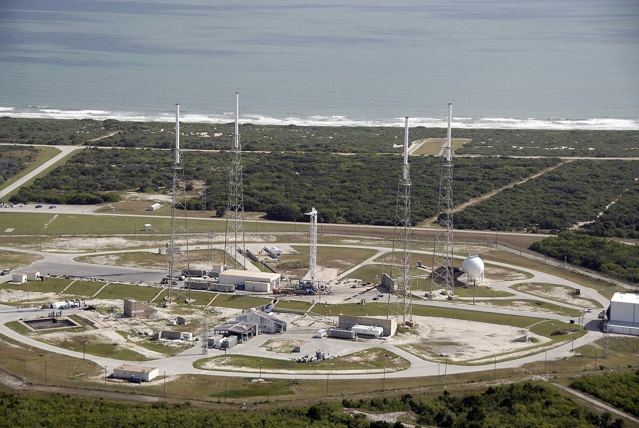 SpaceX closes 2022 with record launch cadence as Falcon family dominates commercial spaceflight