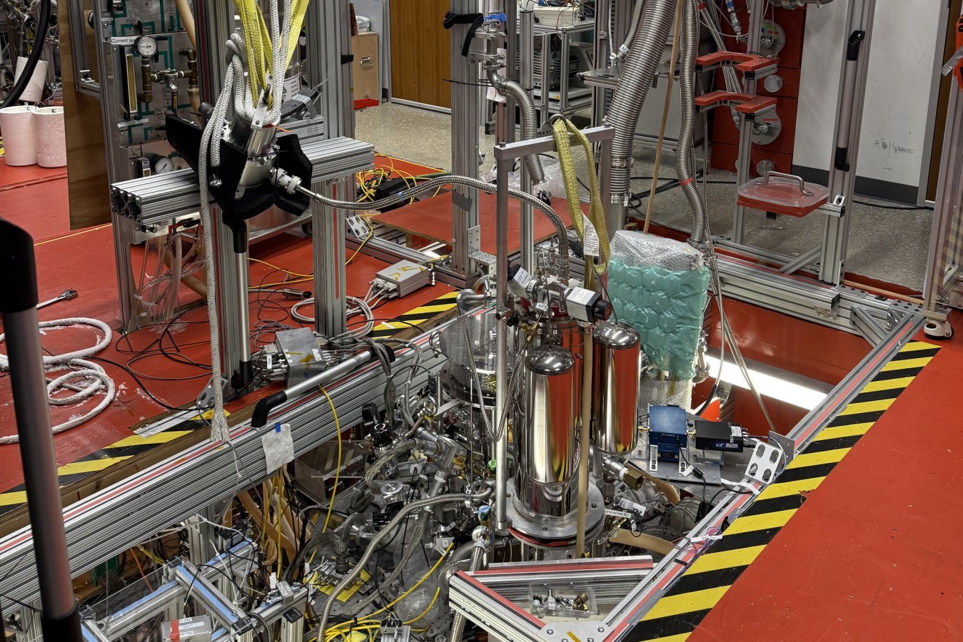 Physicists Trap a Single Positron for Months in Illinois Lab