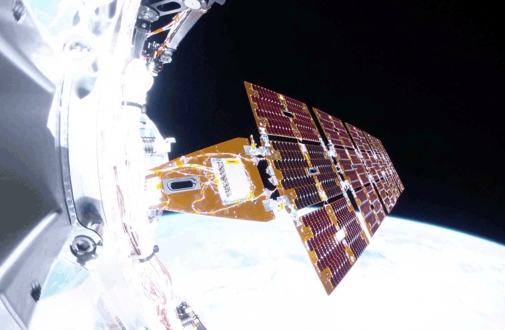 Attitude Control Problems Jeopardize Swift Reboost Mission
