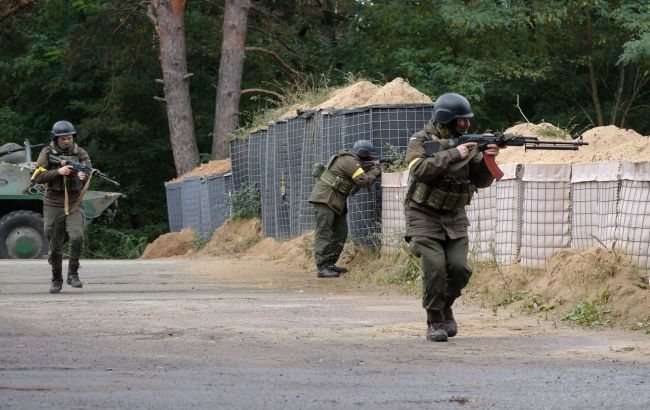 War defenses are reshaping Chornobyl’s contaminated landscape