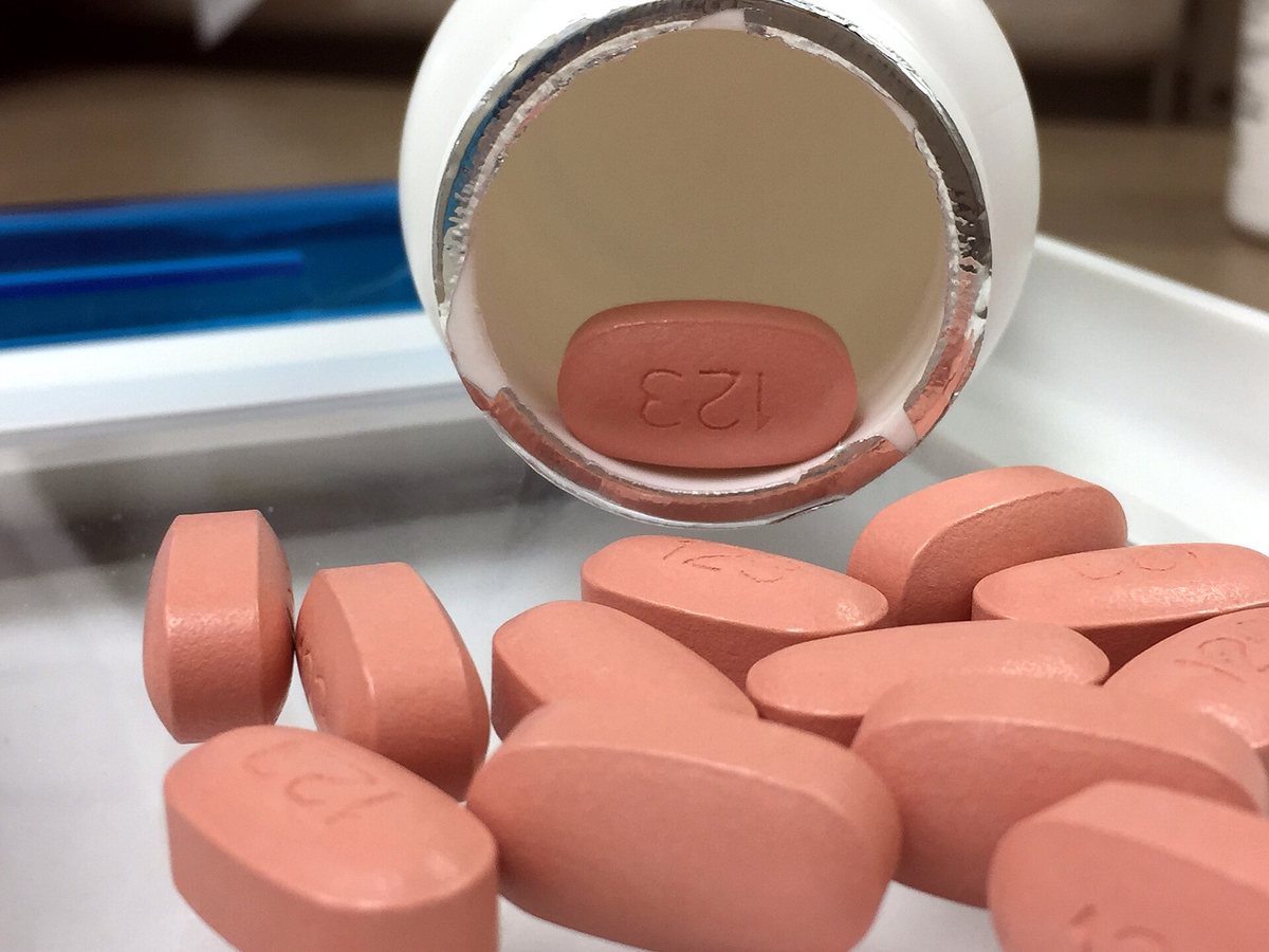Lancet Comment Urges Action on HIV Mortality Gap for Adolescents