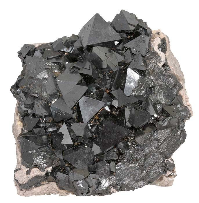 Magnetite Nanoparticles Clean Dyes in One Step, Study Finds