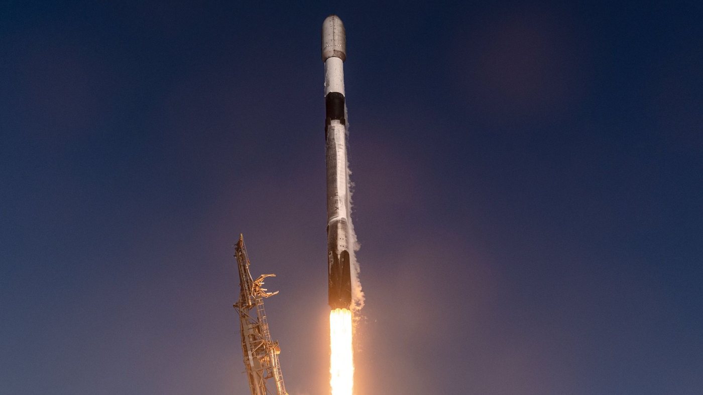 SpaceX Resumes Falcon 9 Starlink Launches After Three-Week Pause