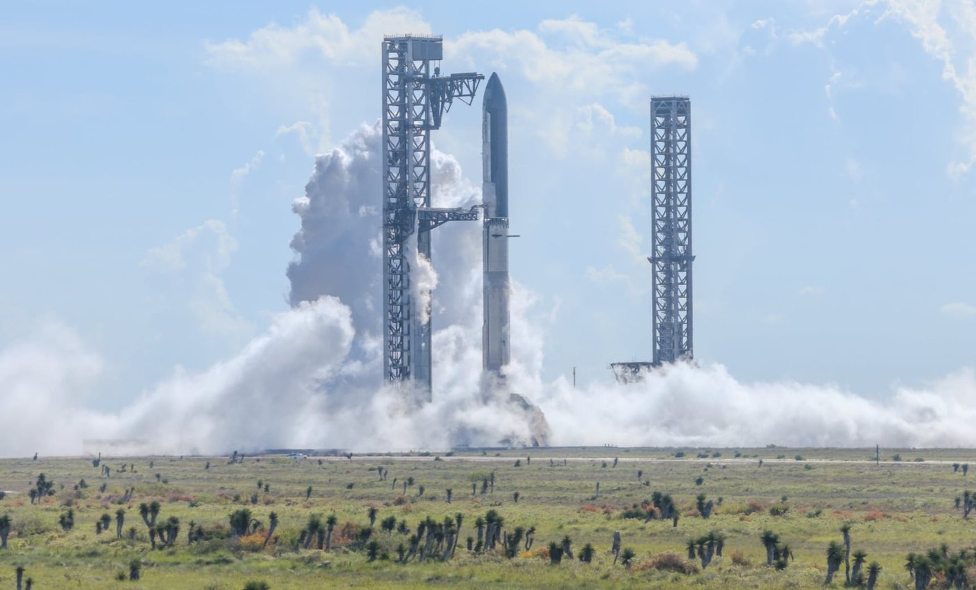 Starship Flight 14 Awaits Launch License as SpaceX Sketches Three-Flight Manifest