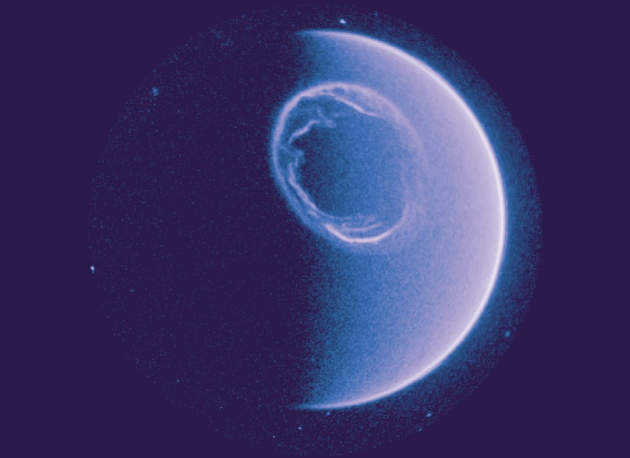 ESA's Juice Spacecraft Slingshots Past Earth Toward Jupiter