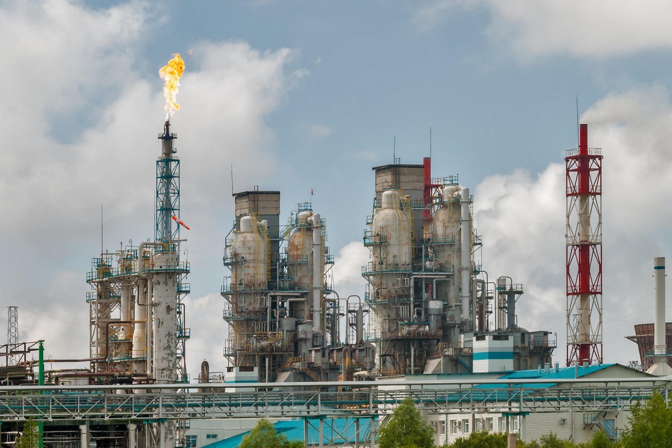 Dispute Over Climate Assessment Timing Threatens Emissions Accountability