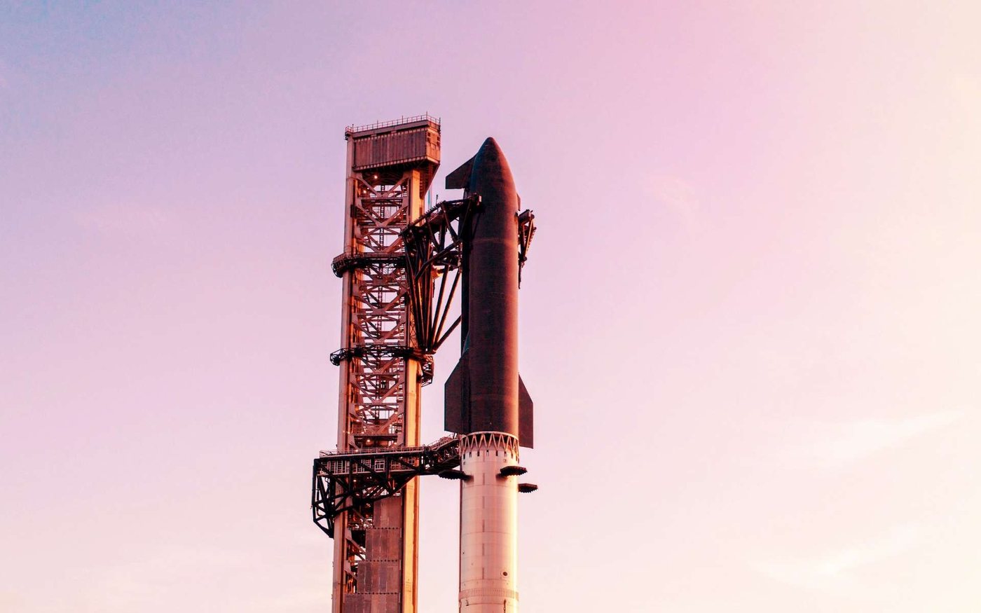 SpaceX Prepares 14th Starship Test Flight With Ambitious Maneuver Sequence