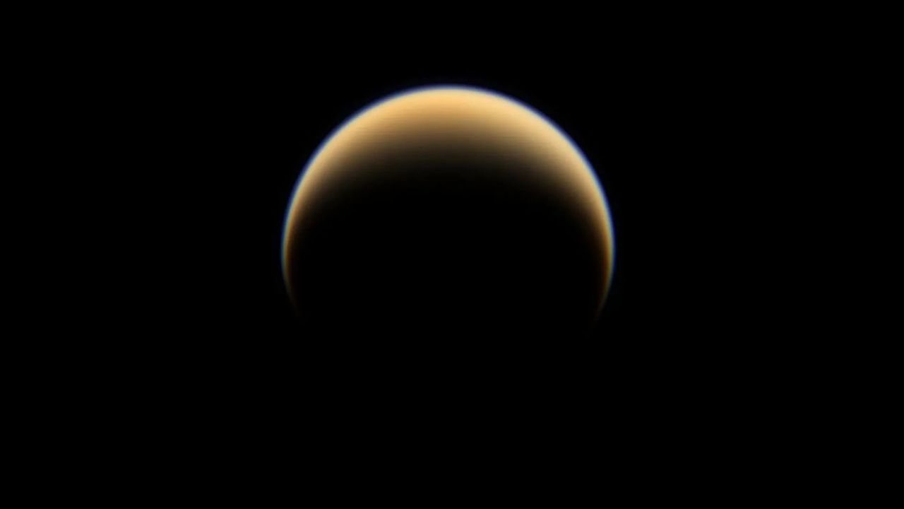 Mysterious Molecule Detected on Pluto and Saturn's Moon Titan