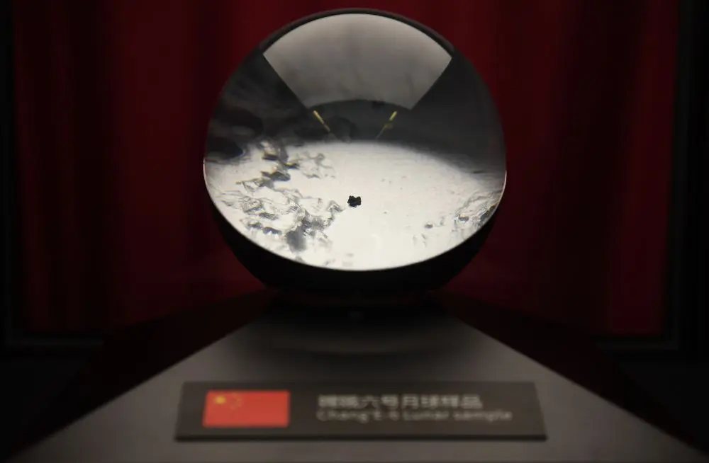 China to Display Moon Samples From Near and Far Sides at Airshow China