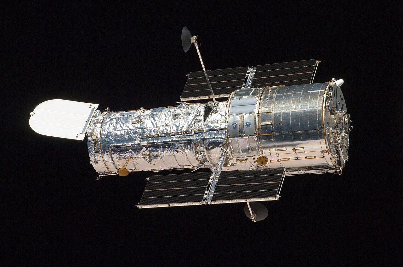 Hubble Data Hint at Planet Formed After Its Star Died