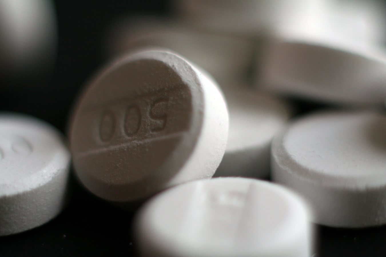 Pregnancy paracetamol study finds reproductive markers in girls but not causation