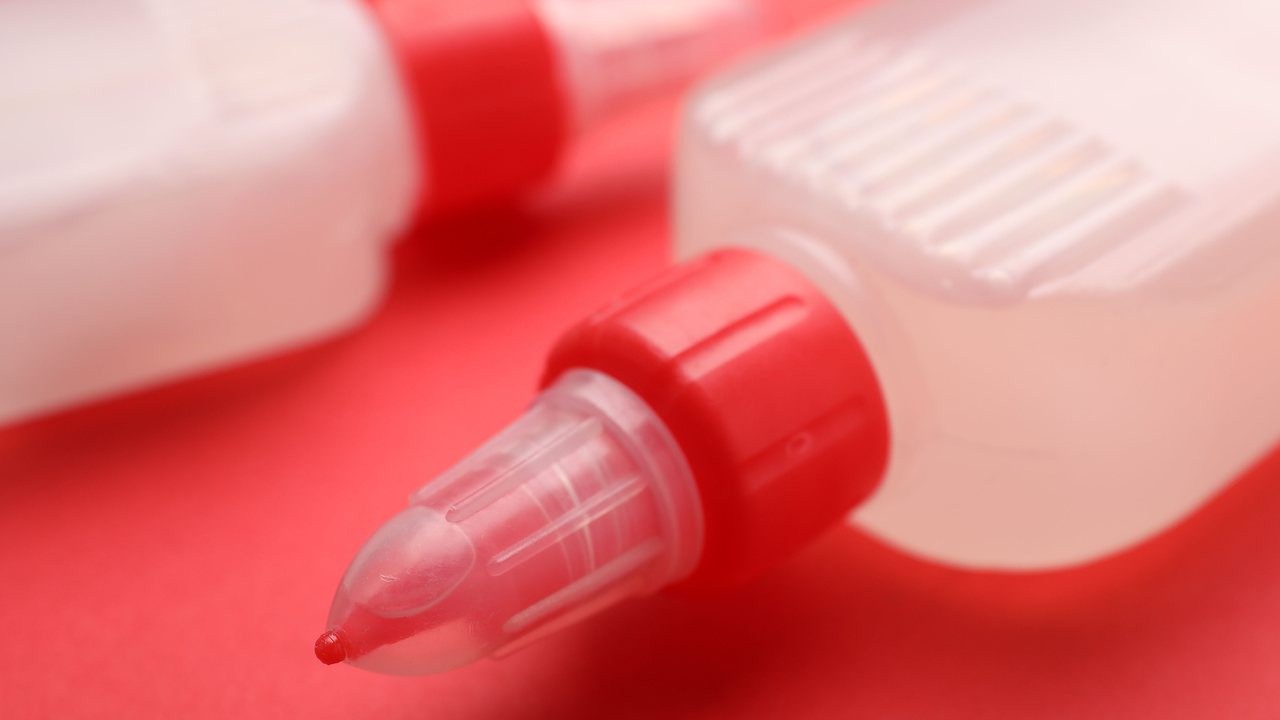 Man glues his urethra shut while trying to self-treat incontinence